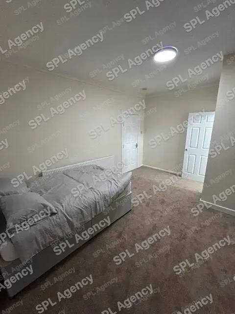 Lansdown, Easton, Bristol, BS5 0PB