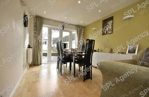 2 Double Bedrooms 1 Single Room/Office, With Outhouse – Bedminster Down, Bristol — photo 03
