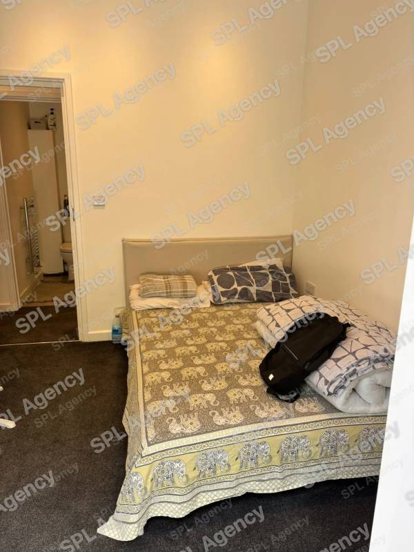 Room 2 – 3 Roycroft Road, Filton, Bristol, BS34 7NL