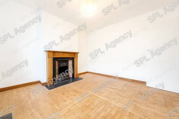 3 Bed House – Wood Street – BS5 6AJ