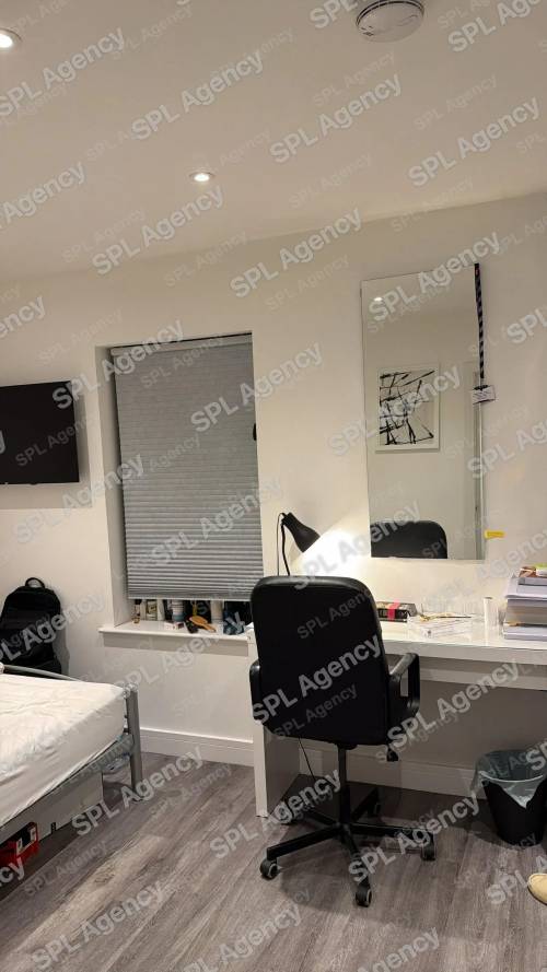 Room 1 – Harry Stoke House, Filton Ln, Stoke Gifford, Bristol