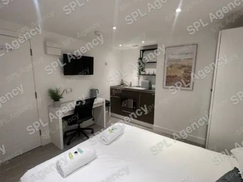 Studio 2 – 30 Gloucester Road North, Filton BS34 7BQ