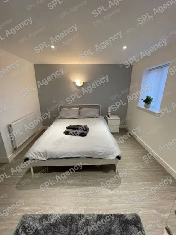 Studio 3 – 130 Gloucester Rd N Filton, Bristol, BS34 7BQ