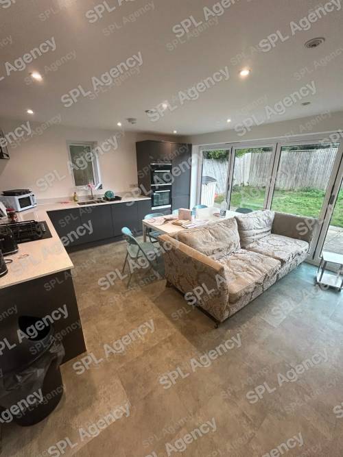 168A – 5 Bedrooms – Station Road, Filton