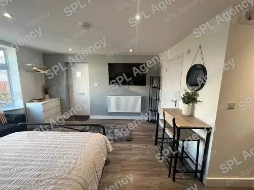 Studio – Abbotsbury, Filton Lane BS34 8QH