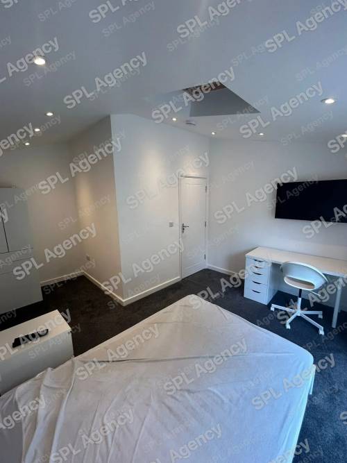Room 1 – 3 Roycroft Road, Filton, Bristol, BS34 7NL
