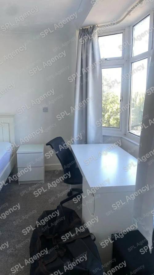 Room 6 – Abbotsbury, Filton Ln, Stoke Gifford, Bristol