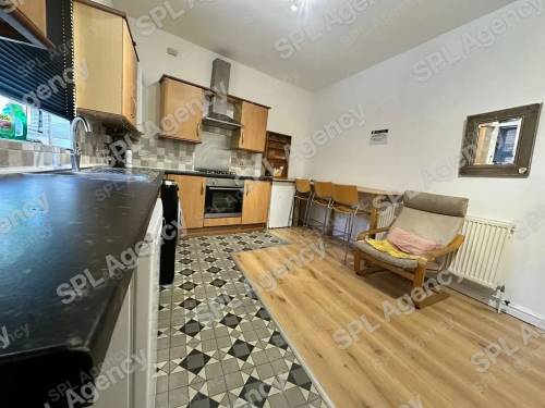 3 Bed Flat, Montpellier, Shaftesbury Avenue, BS6