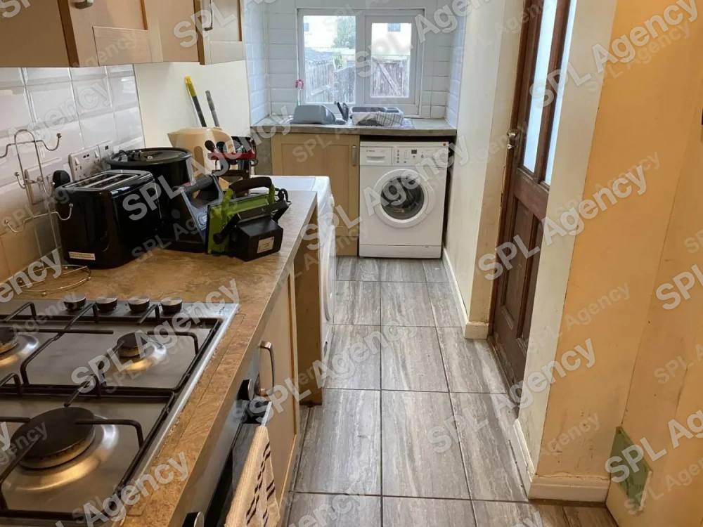 843 Filton Ave Filton, Bristol BS34 7HJ